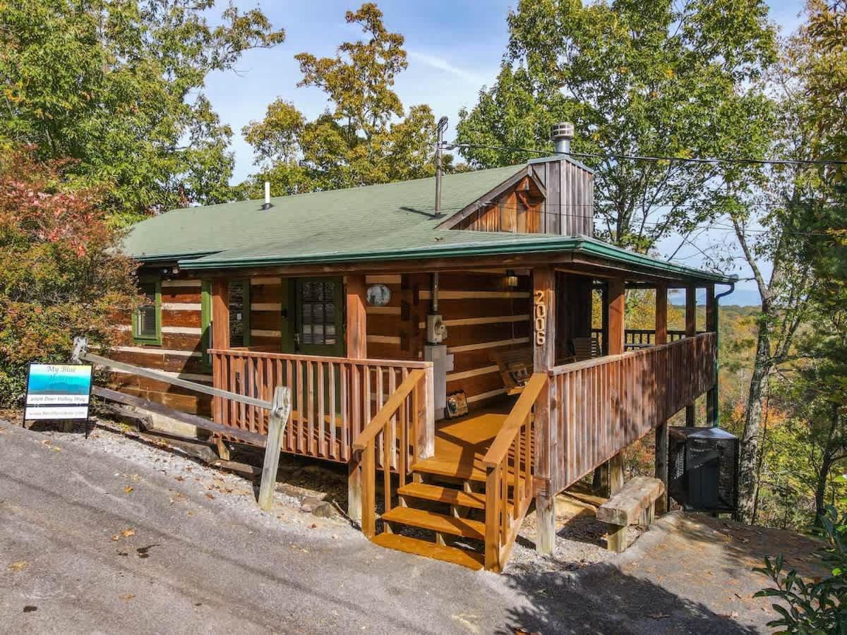 View! Cozy, Private, Fireplace, Hot Tub Log Cabin, Honeymoon! เซอเวียร์วีล ภายนอก รูปภาพ