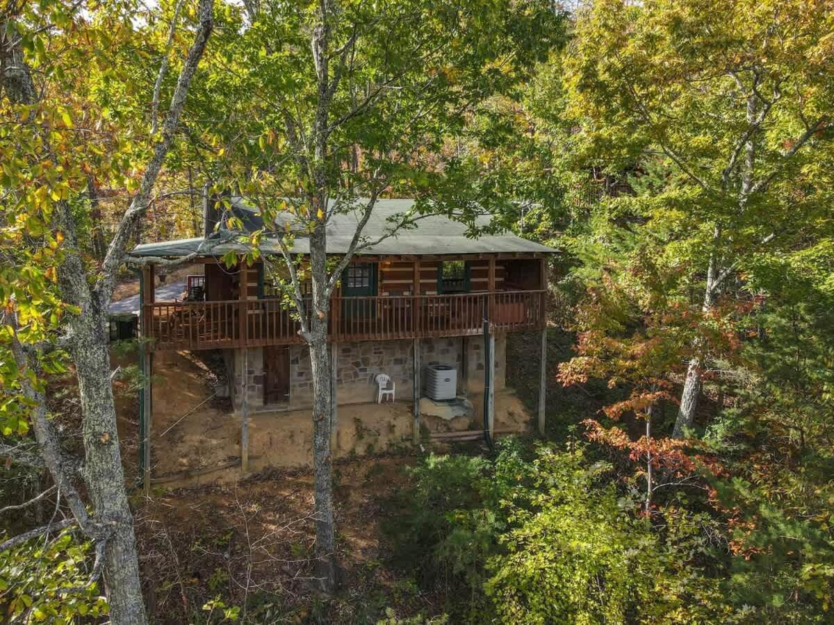 View! Cozy, Private, Fireplace, Hot Tub Log Cabin, Honeymoon! เซอเวียร์วีล ภายนอก รูปภาพ